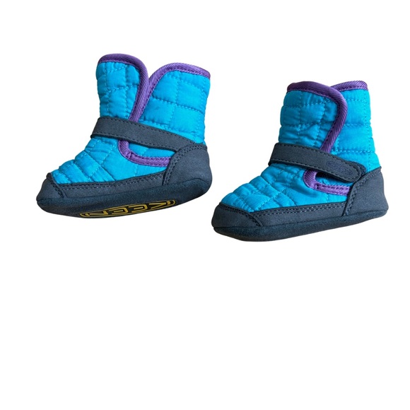 Keen Purple and Gray Quilted Baby Booties - Picture 2 of 5